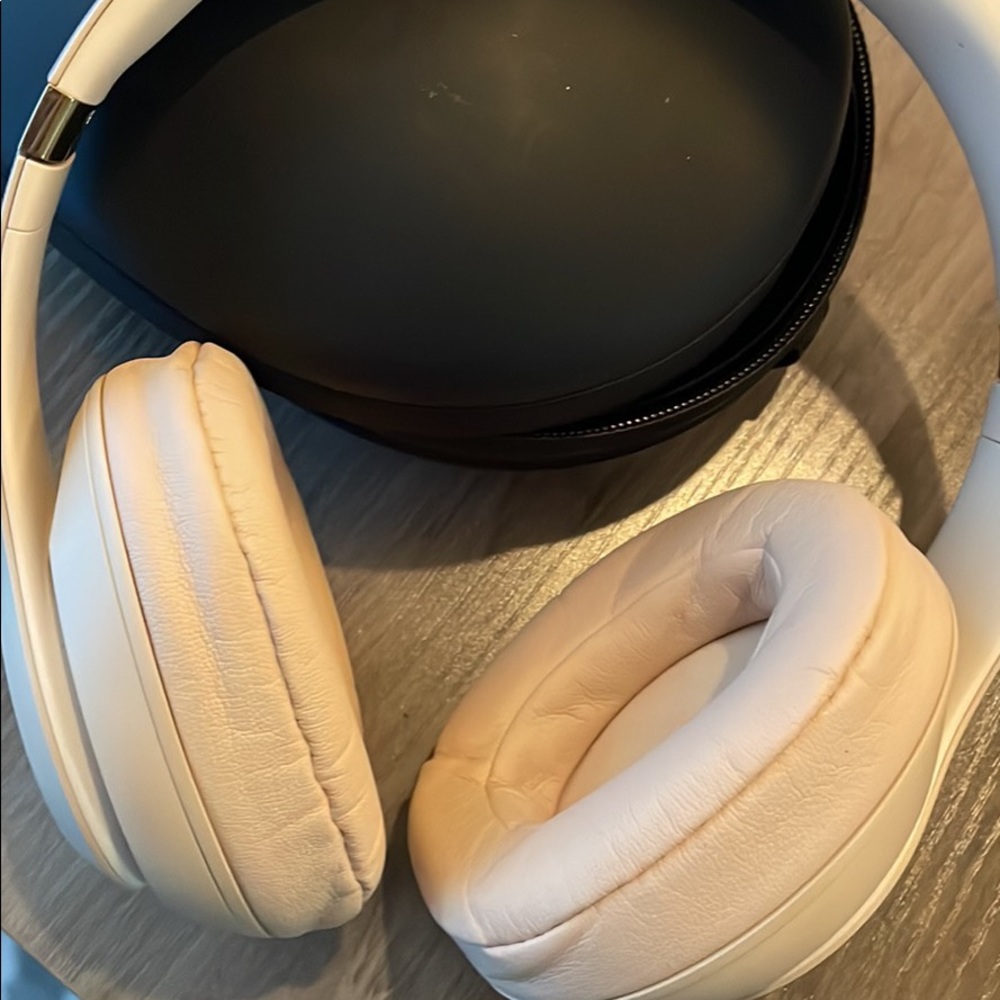 Studio3 Beats Headphones - Sand